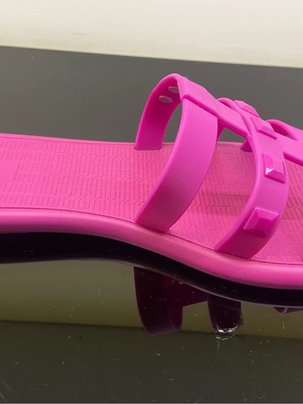 Melissa Kids Fuchsia Studded Slide Sandals size 7